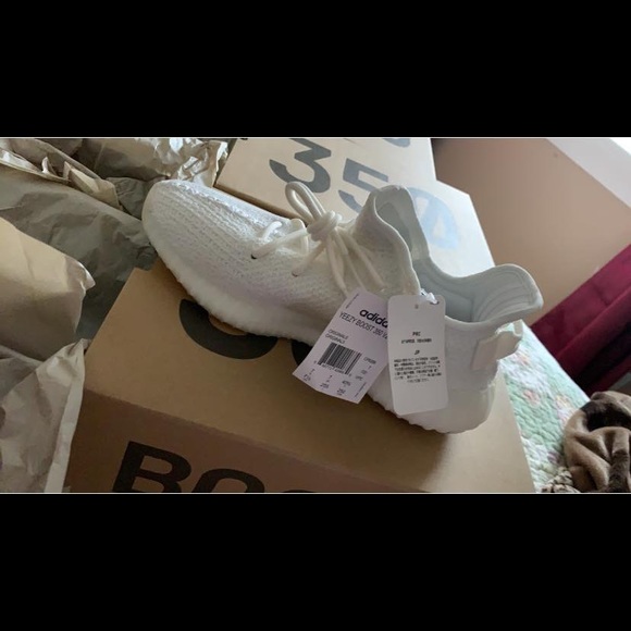 YEEZY BOOST 350 V2 - Picture 4 of 6